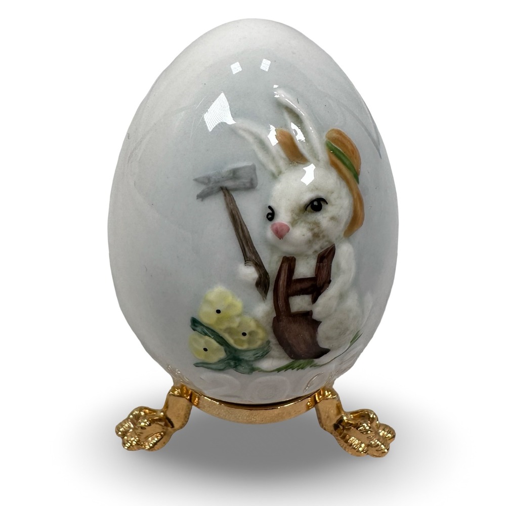 Goebel Germany 2003 Porcelain Easter Egg Bunny Rabbit Gardener‎ Gold Stand 3in